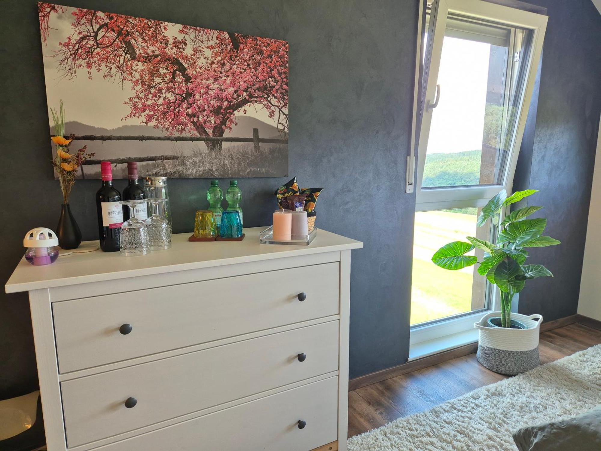 Serenity Vista Retreat Bnb Bescheid Esterno foto