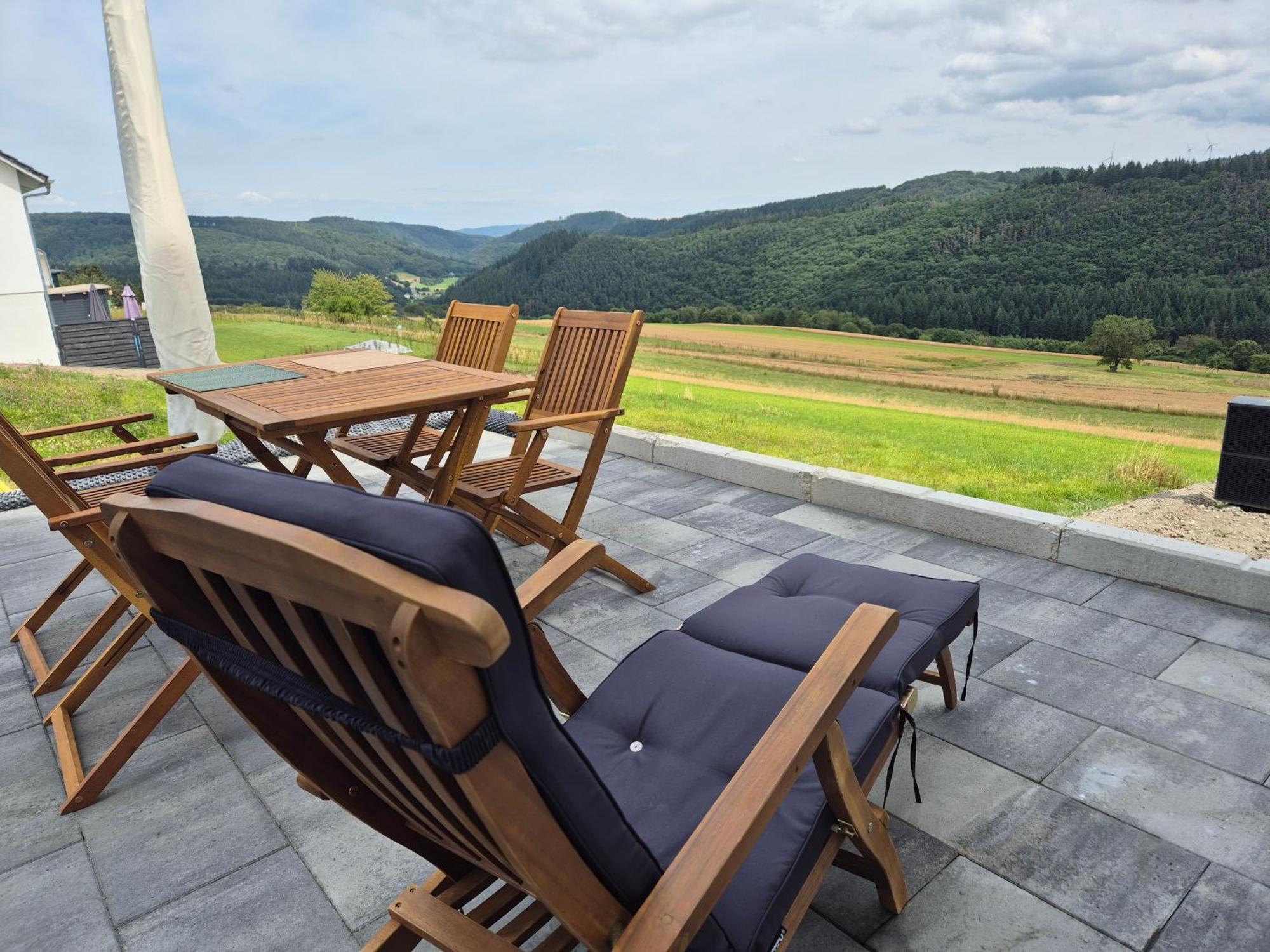 Serenity Vista Retreat Bnb Bescheid Esterno foto