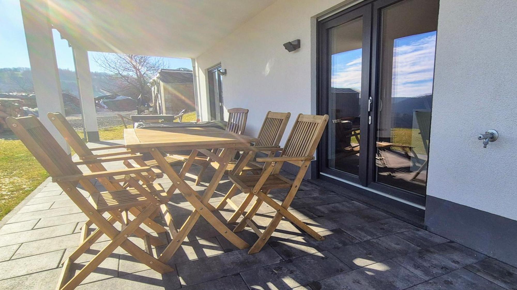 Serenity Vista Retreat Bnb Bescheid Esterno foto
